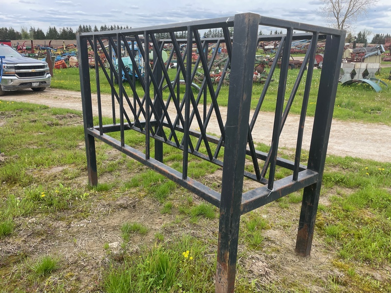 Hay/Forage/Livestock  Horse Cattle Feeder Photo